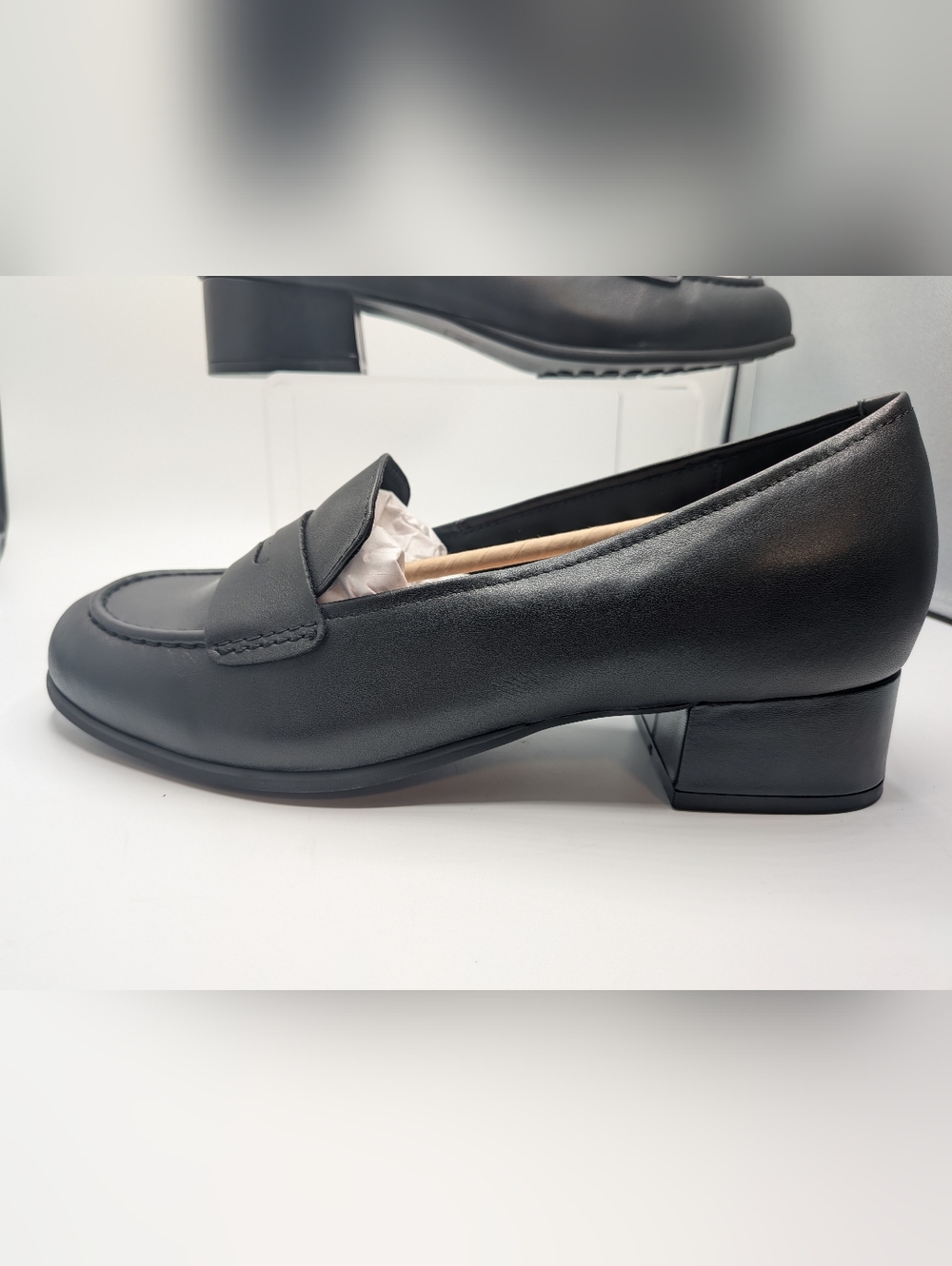 Low Heel Loafers NWB- 10WW-Black - Picture 8 of 15